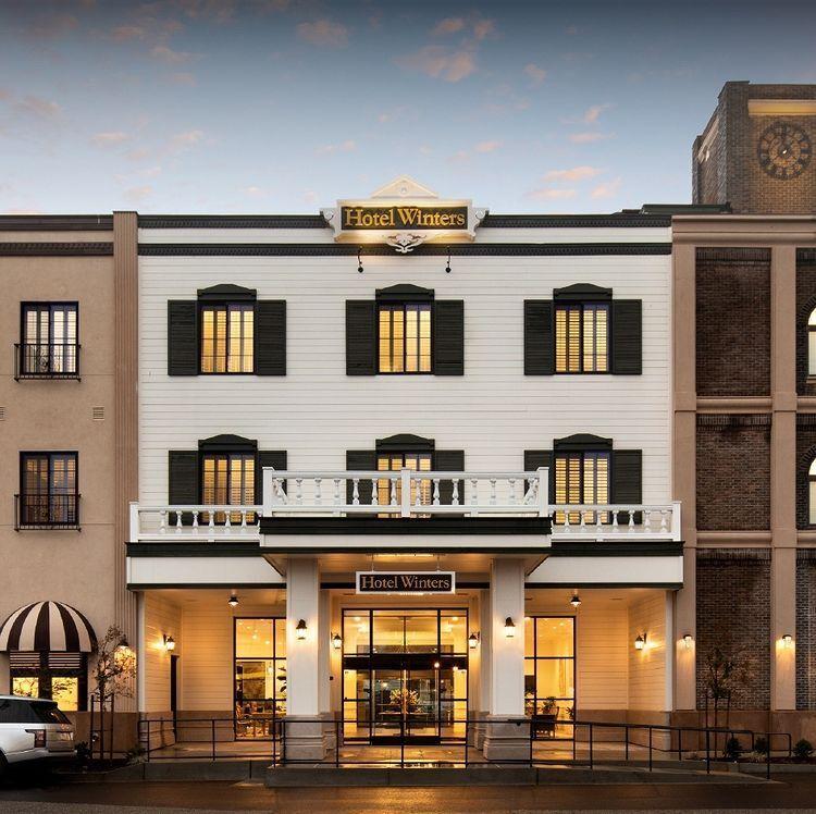 The Wedding Website of Sarah Lagattuta and Atticus King