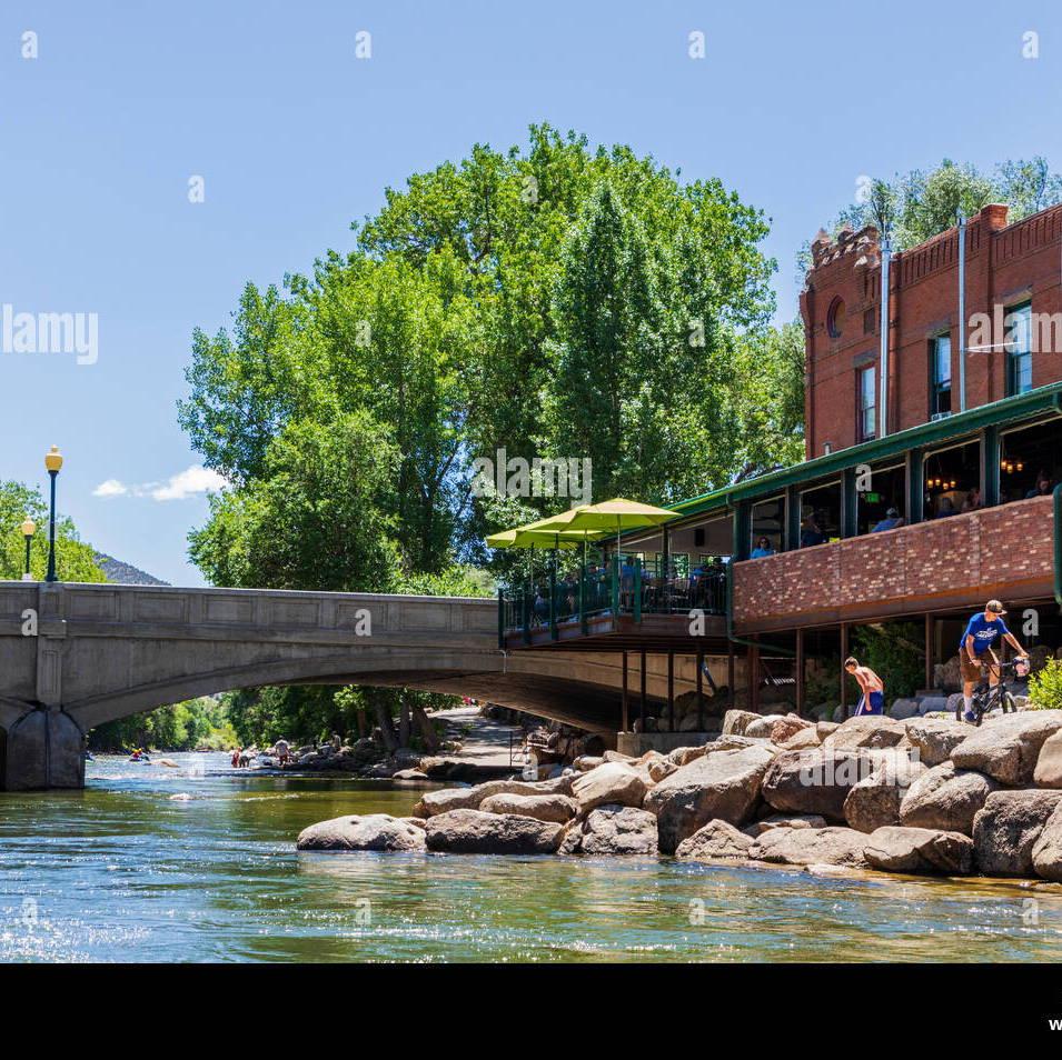 Boathouse Cantina