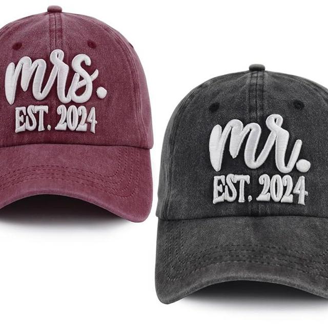 2 PCS Mr and Mrs Est 2023 Hats for Men Women, 3D Embroidered Adjustable Cotton Couples Gifts Baseball Cap