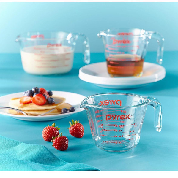 Pyrex Essentials (3-Pack) Glass Measuring Cups Set, (1, 2 & 4 Cup) Measuring Cups For Prepping, Baking and Cooking, Preheated Oven, Dishwasher, Freezer, and Microwave Safe