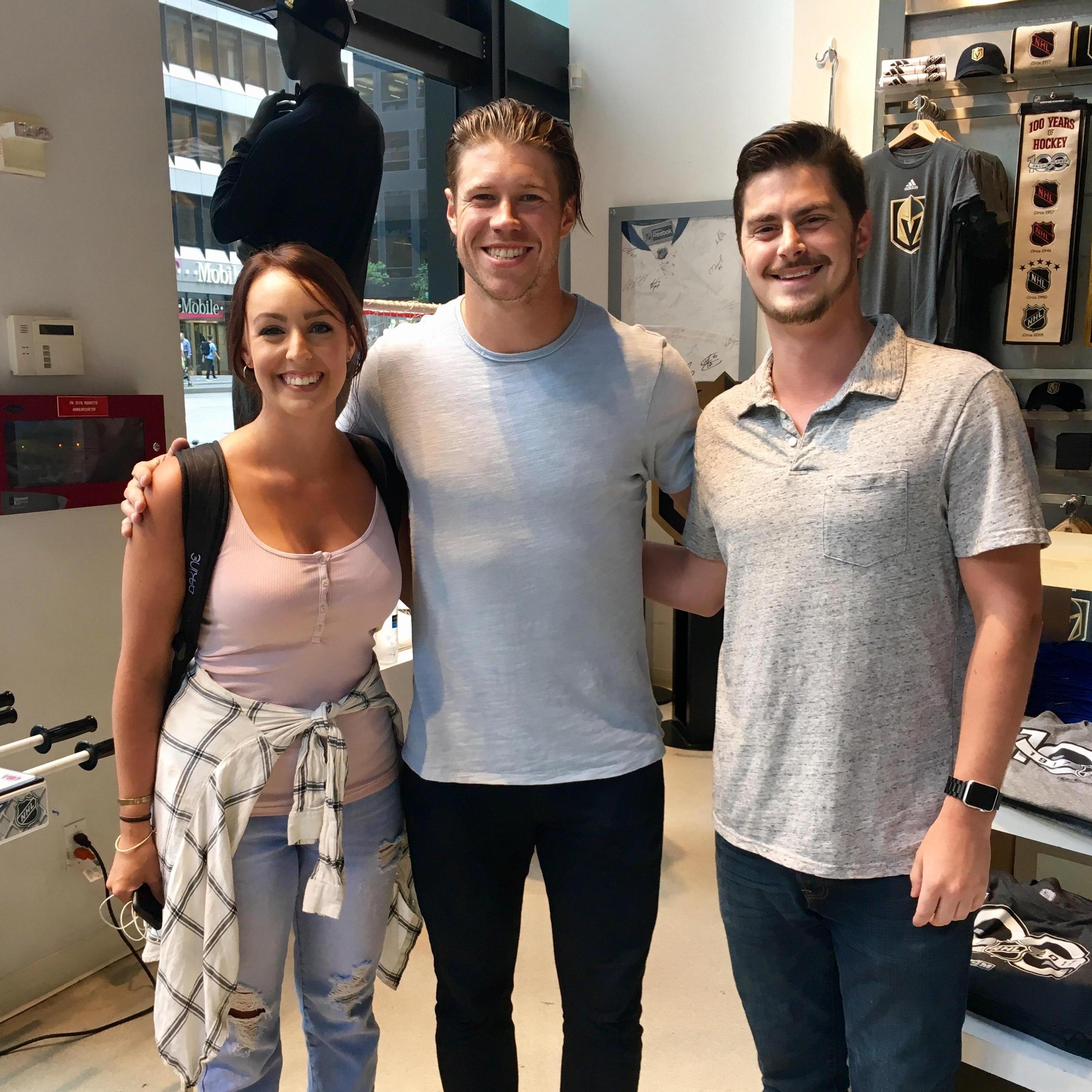 First Celeb Photo
(Those Back Muscles Tho....)