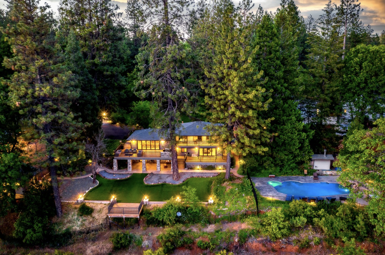 The Wedding Website of Jacquelyn Grillo and Isaac Puglia