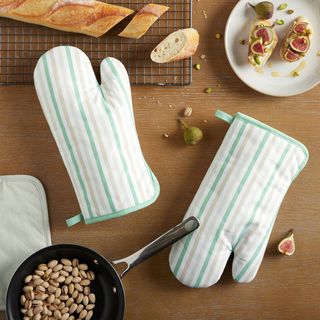 Daisy Oven Mitt, Set of 2