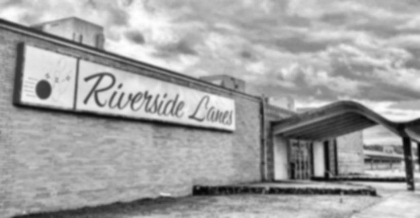 The Wedding Website of Robert Dickerson and McKenzie Moore