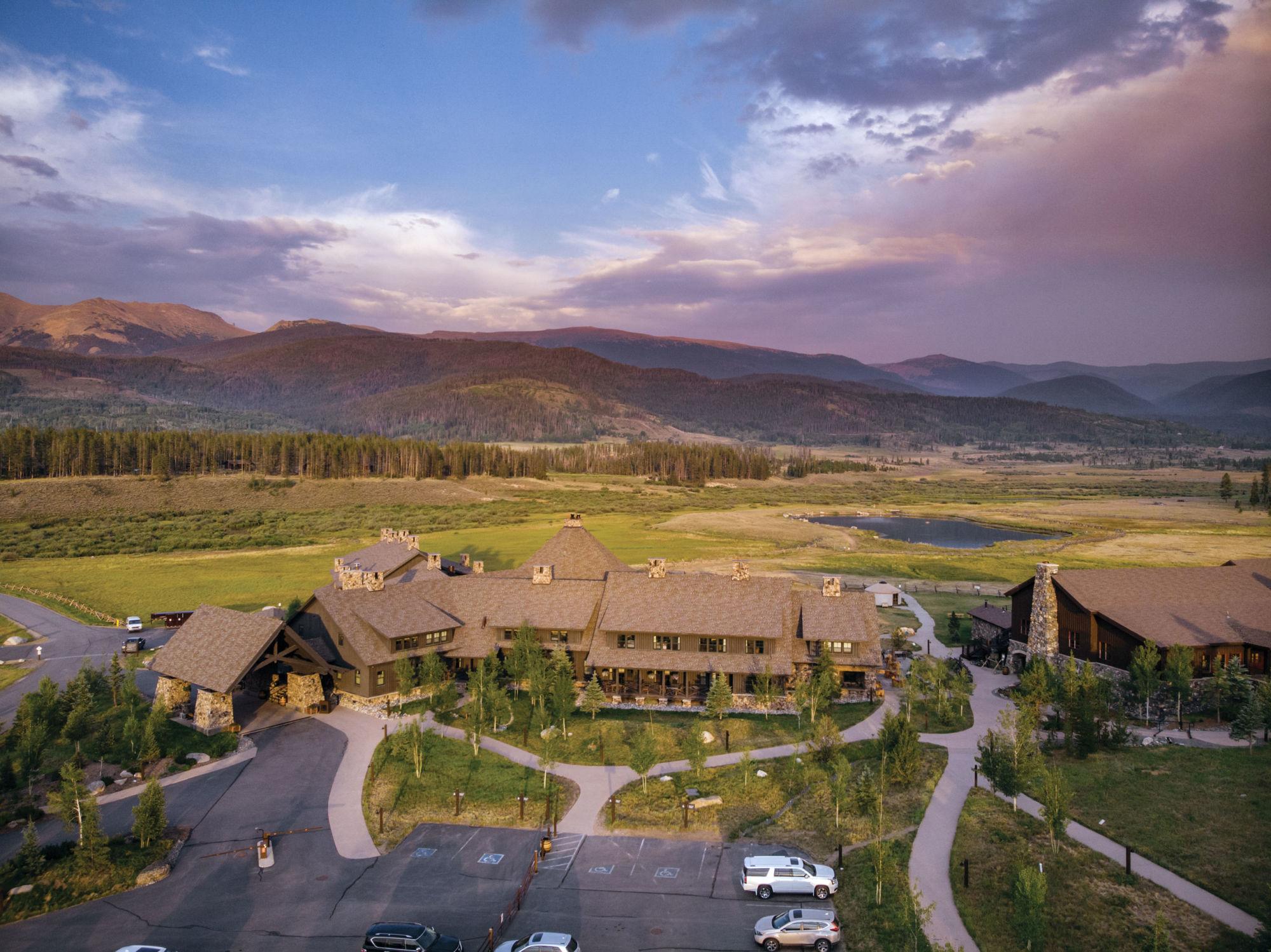 The Wedding Website of Virginia Rounds and Cody Nahmensen