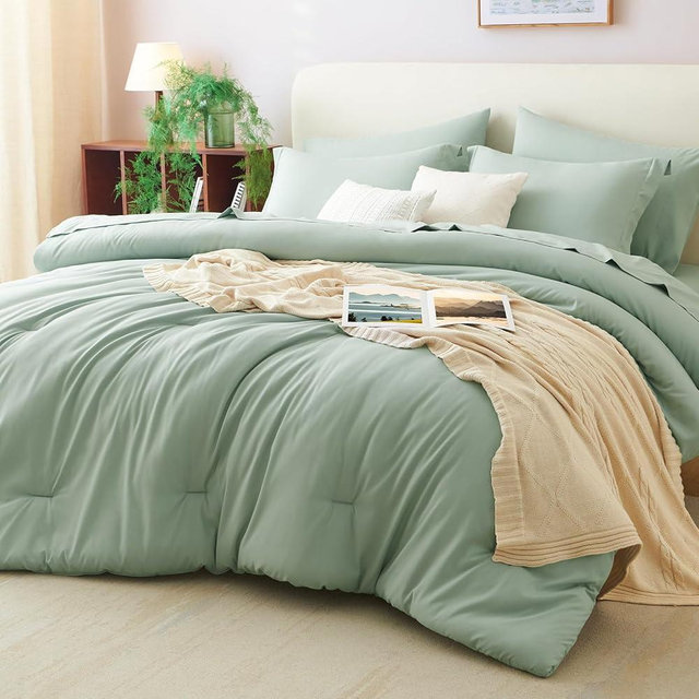 CozyLux Queen Comforter Set Sage Green, 7 Pieces Bed in a Bag Queen Comforter Set with Sheets, Luxury Soft Bedding Sets with Down Alternative Comforter, Fitted Sheet, Flat Sheet, Pillowcases & Shams