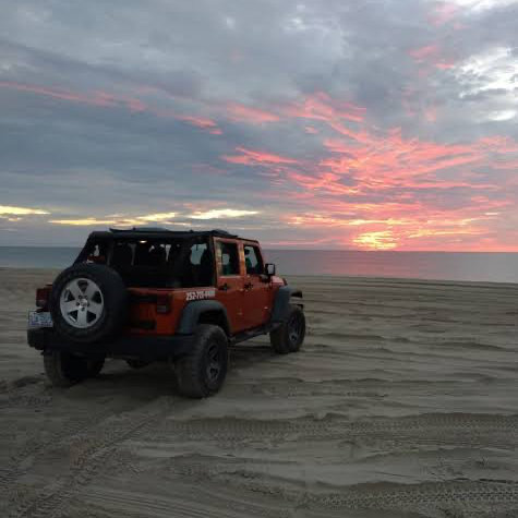 Honeymoon Jeep rental in OBX