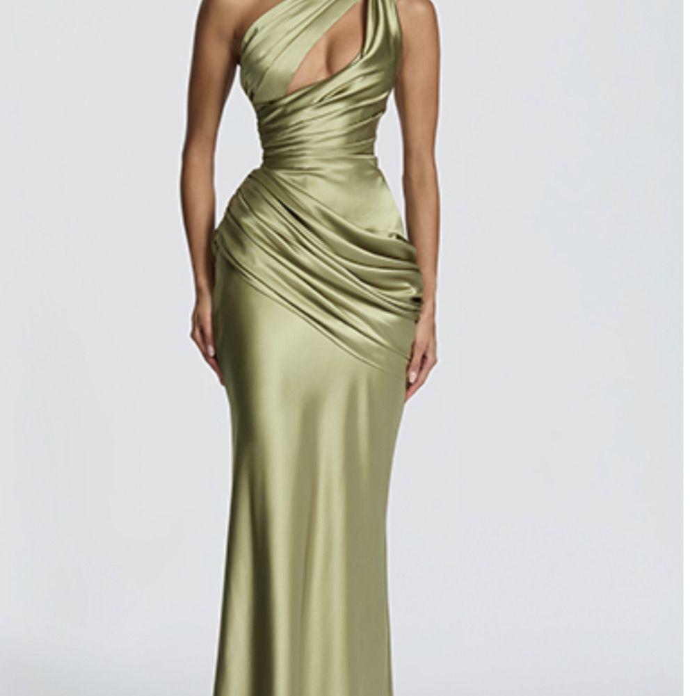 Wedding attire idea