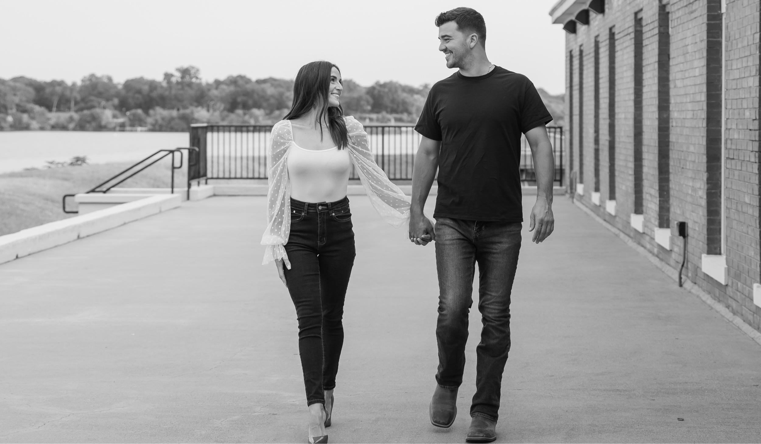 The Wedding Website of Vanessa Cobb and Neal Jacobs
