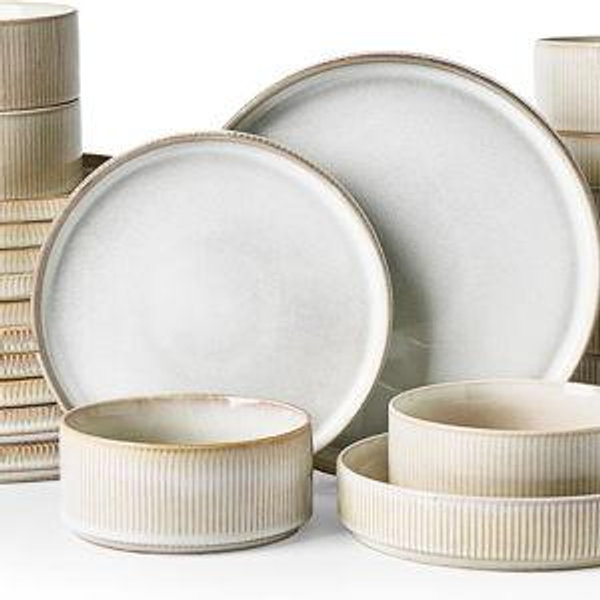 Famiware Star Dinnerware Set with Pasta Bowls, Service for 6 (24 Pieces), Ribbed Stoneware Plates and Double Bowls Sets - Chip & Scratch Resistant, Microwave & Dishwasher Safe Dishes, Cappuccino White