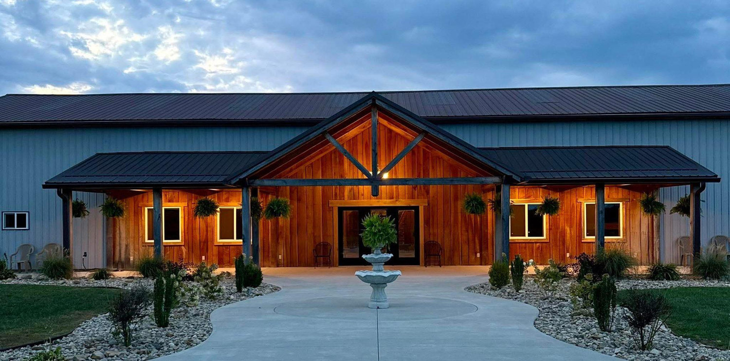 The Wedding Website of Rylee McGraw and Connor Bender