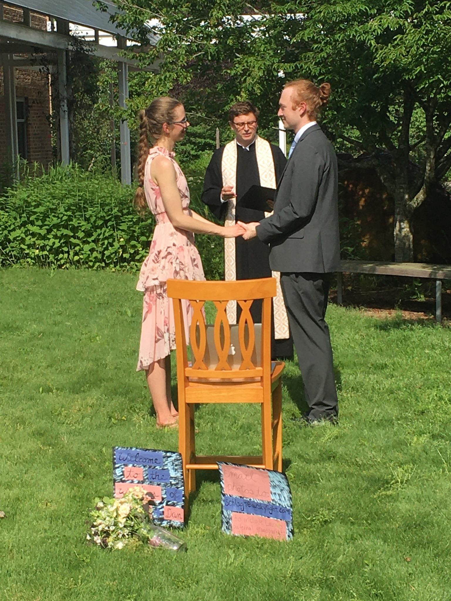 The Wedding Website of Laura Krull and Daniel Druffel