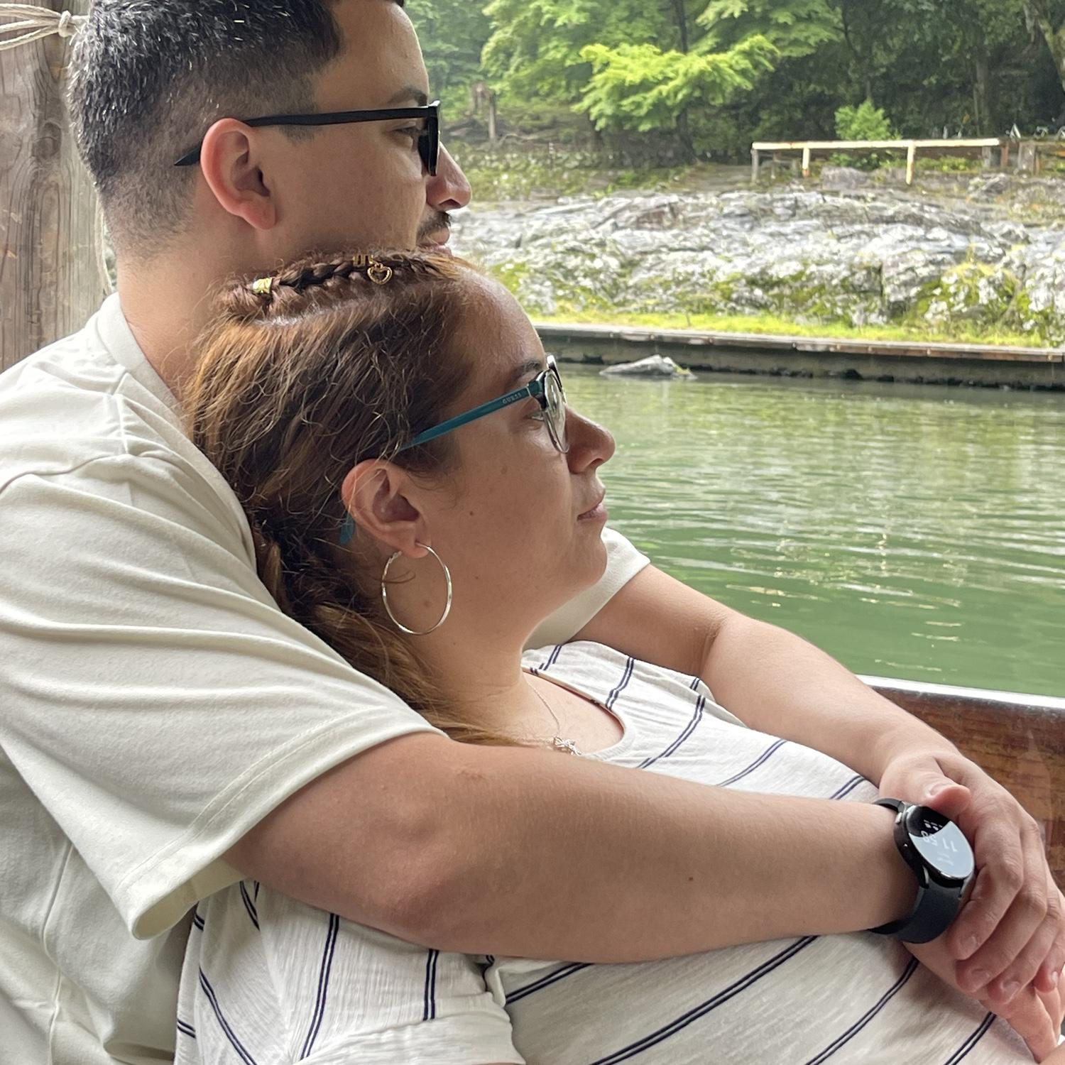 A breathe taking boat ride on the river in Kyoto, Japan, with beautiful scenery that made you feel so calm.