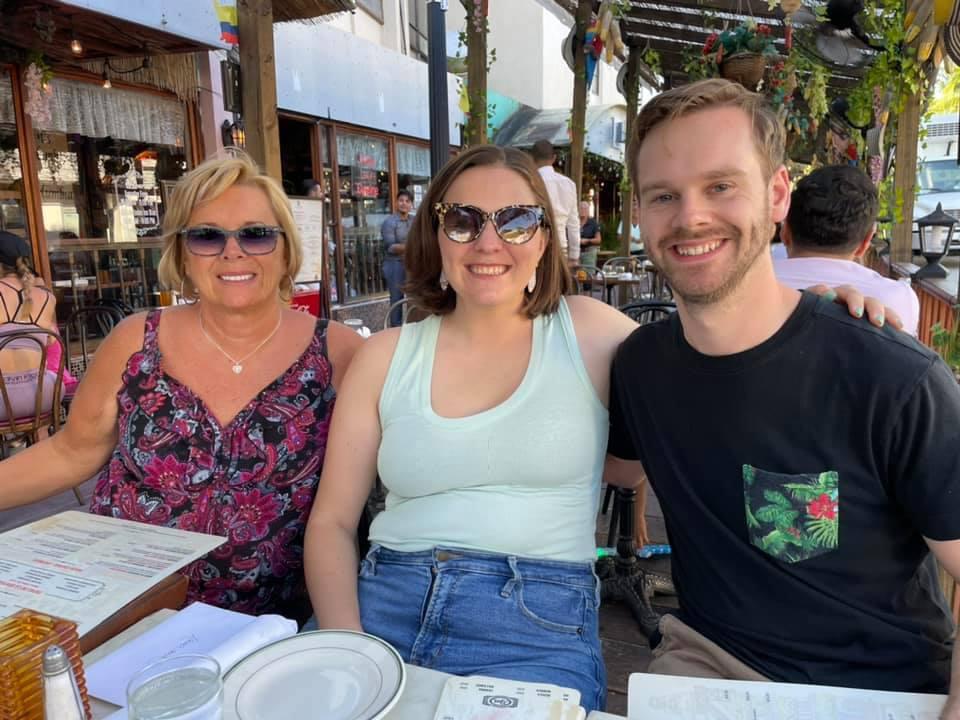 Engagement dinner & drinks in Miami!