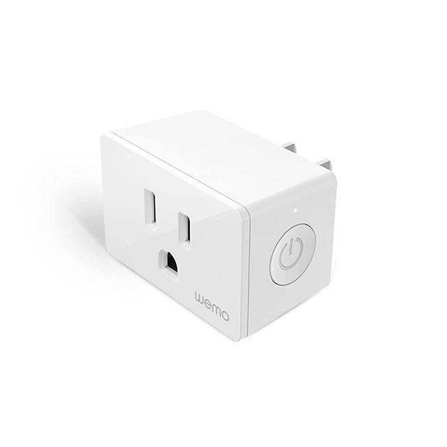Wemo Smart Plug with Thread, Apple HomeKit Enabled for Smart Home Automation, NFC Set up, Compatible with Wemo Stage Scene Controller, Siri, iPhones, and More