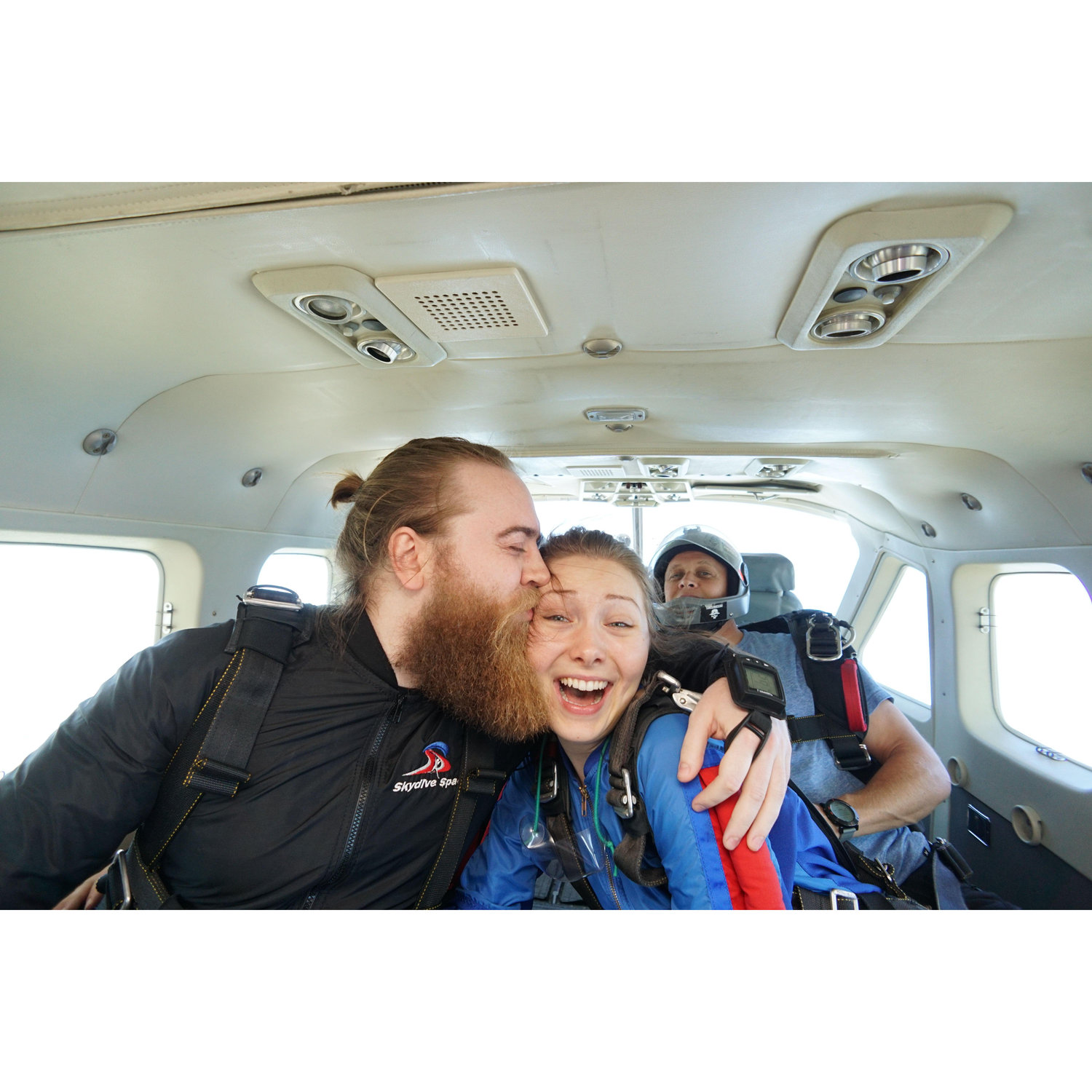 Surprise skydiving trip on Zoe's 19th birthday!