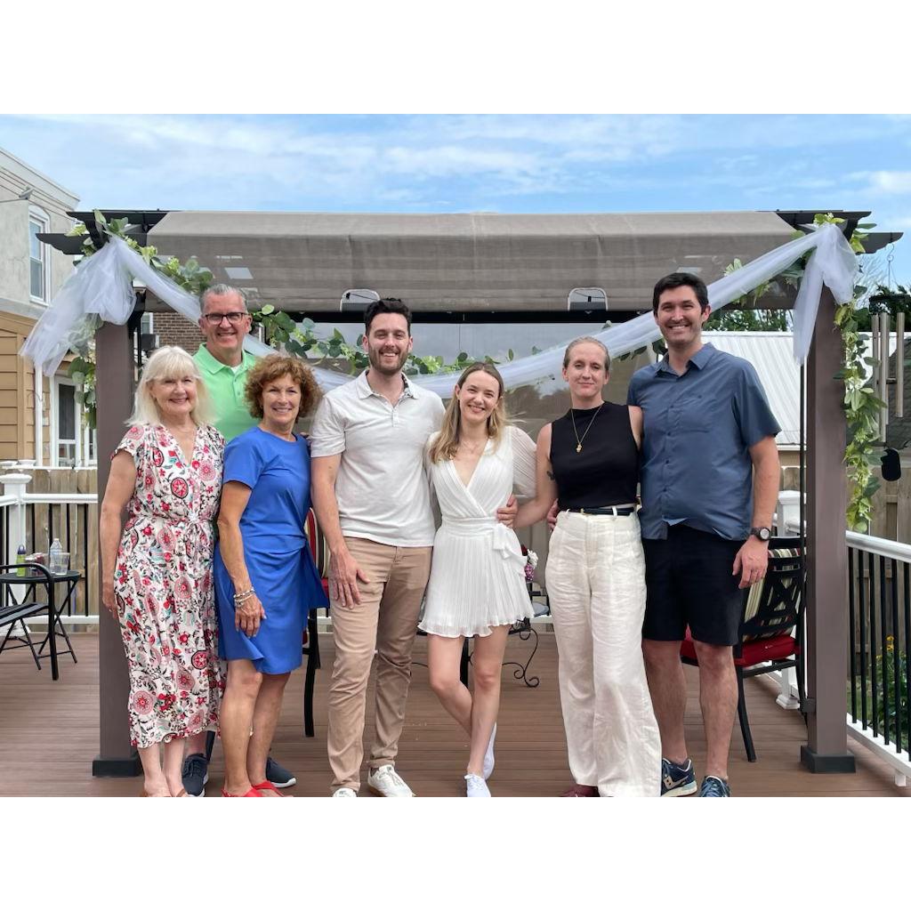 The bridal shower, hosted by Justine. Merry came up from North Carolina for the weekend!🩷