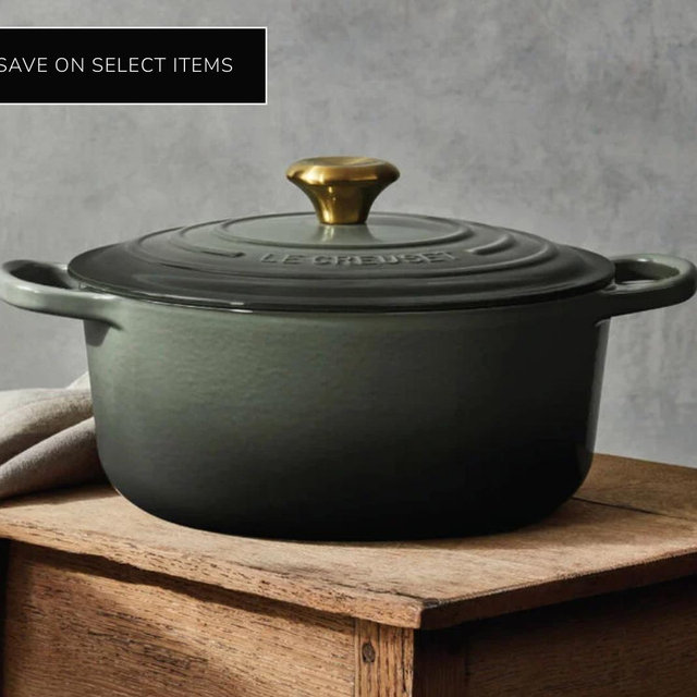 Signature Round Dutch Oven