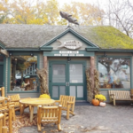 coffee, candy, gifts: River & Main