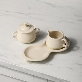 4-Piece Sugar Bowl and Creamer Set with Tray