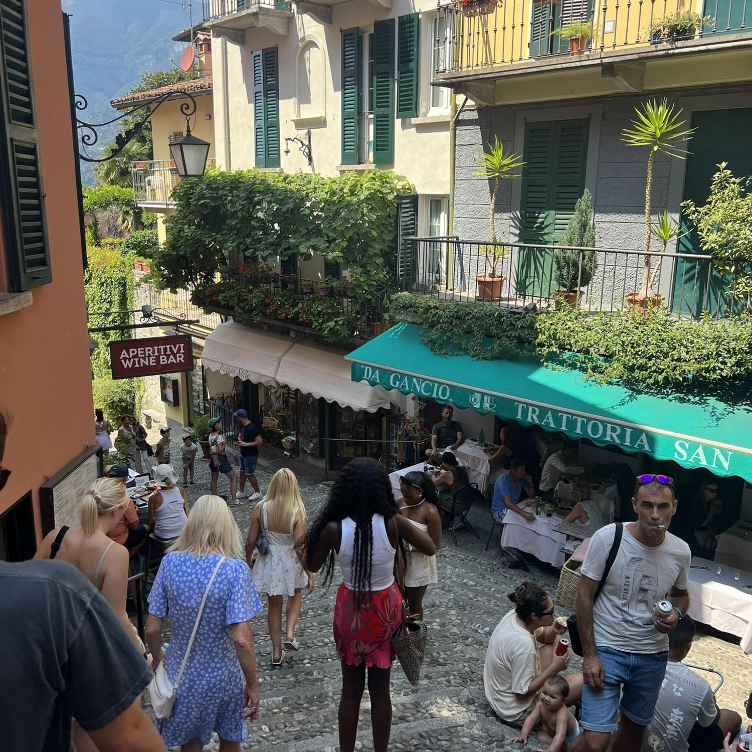 Belaggio famous walkway