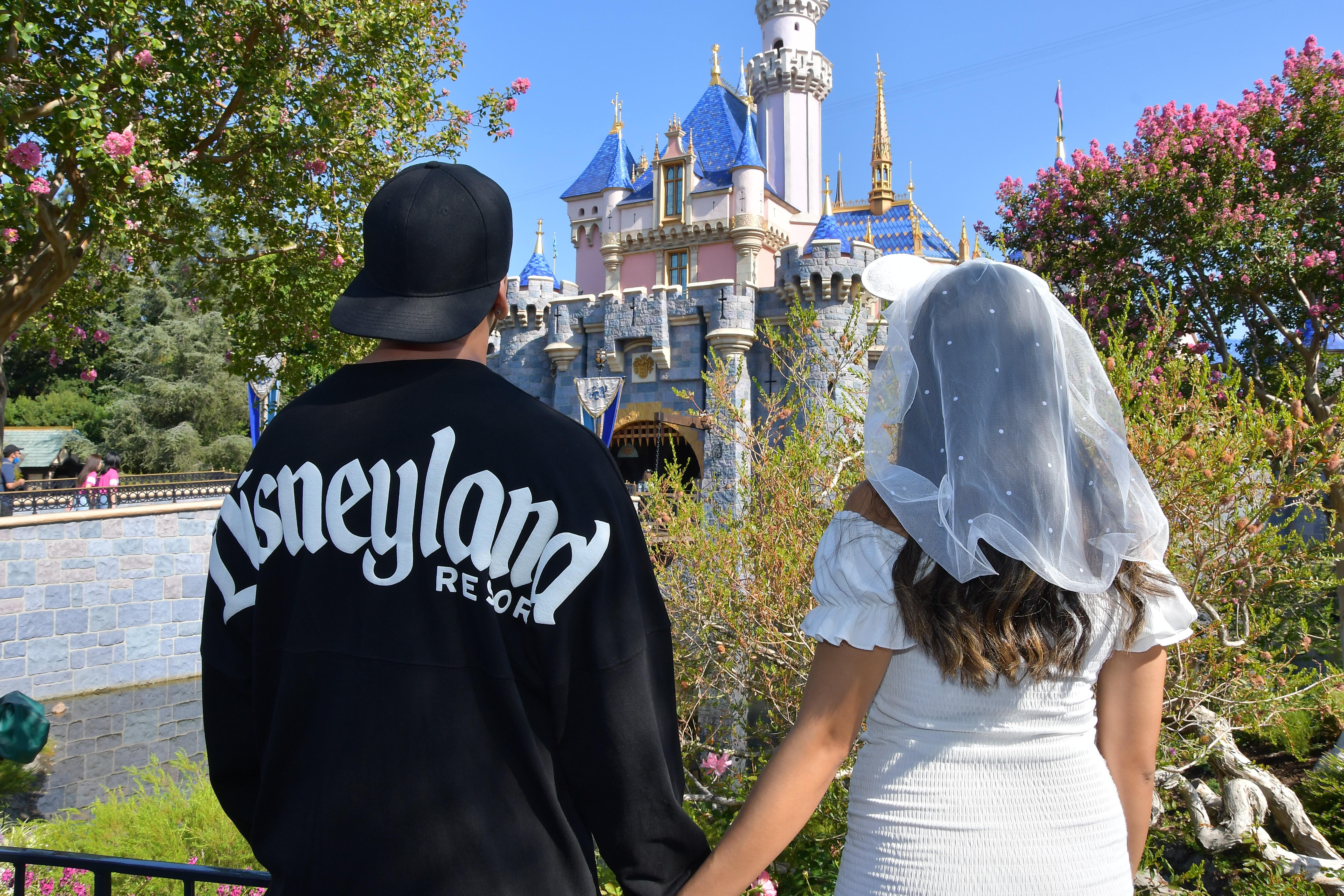The Wedding Website of Jessica Navarrette and Anthony Delgado