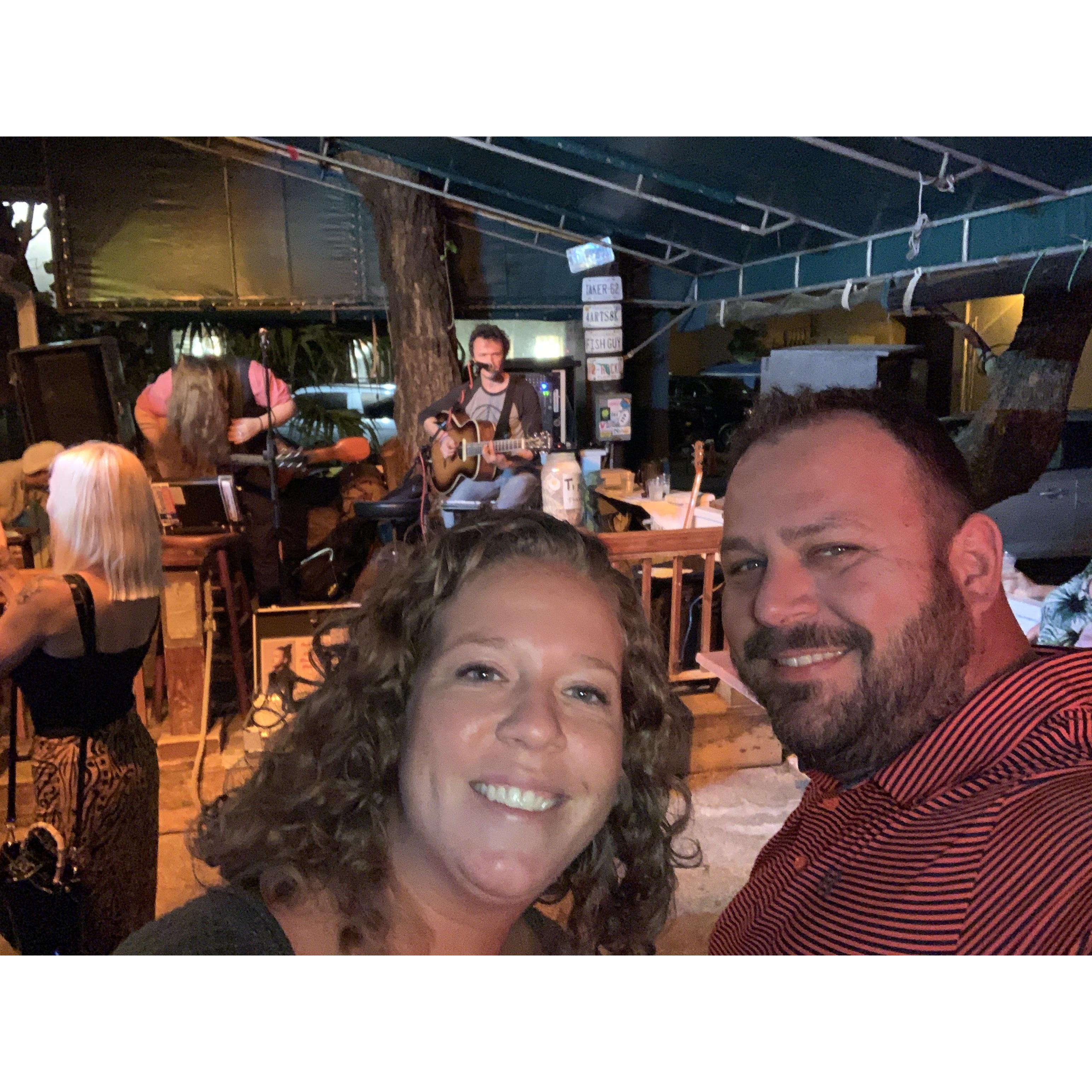 Hailey and Tim enjoying the live music at Hog's Breath