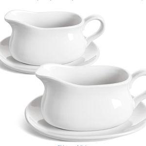 LE TAUCI 17oz Gravy Boat with Saucer Stand, Set of 2, Ceramic Sauce Boat with Tray for Salad Dressings, Creamer, Broth, Black Pepper, White