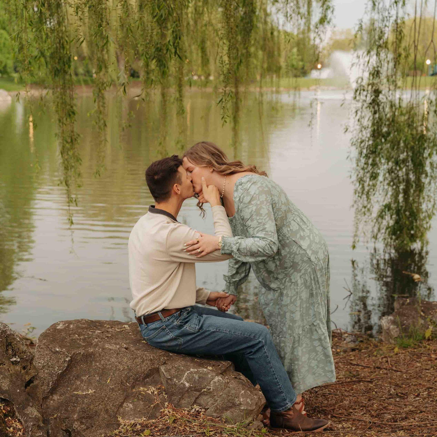 Surprise Engagement : 2026