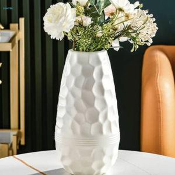 Flower vase