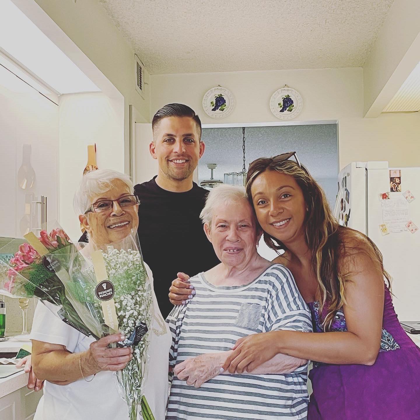 Abuela Time <3