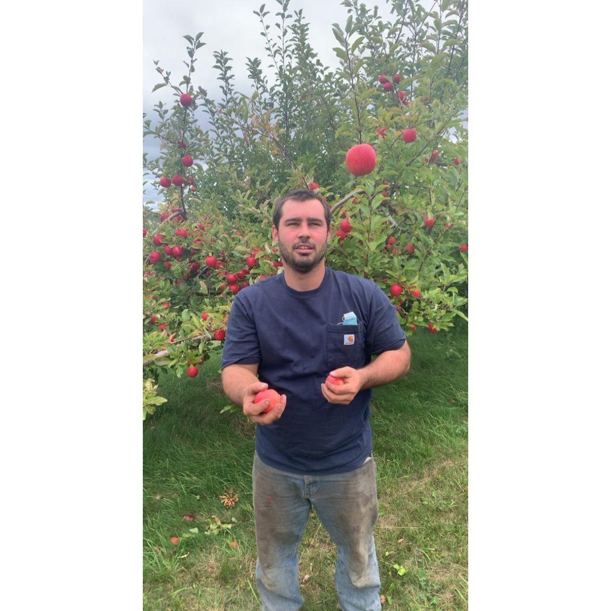 3 years in he finally won Alyssa over by breaking out the juggling skills