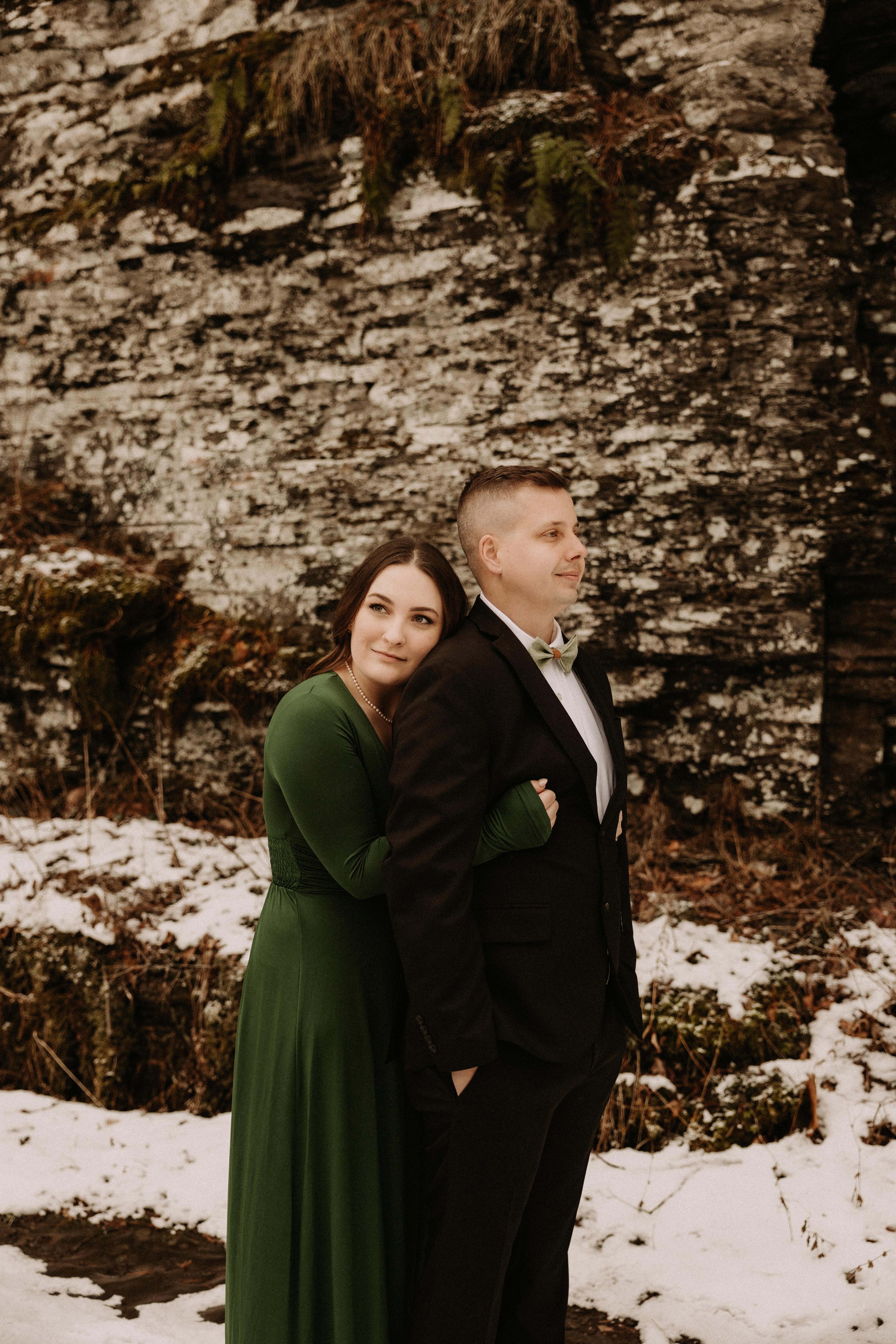 The Wedding Website of Brenna Sarae Hoaglin and Logan Carl Lovelace