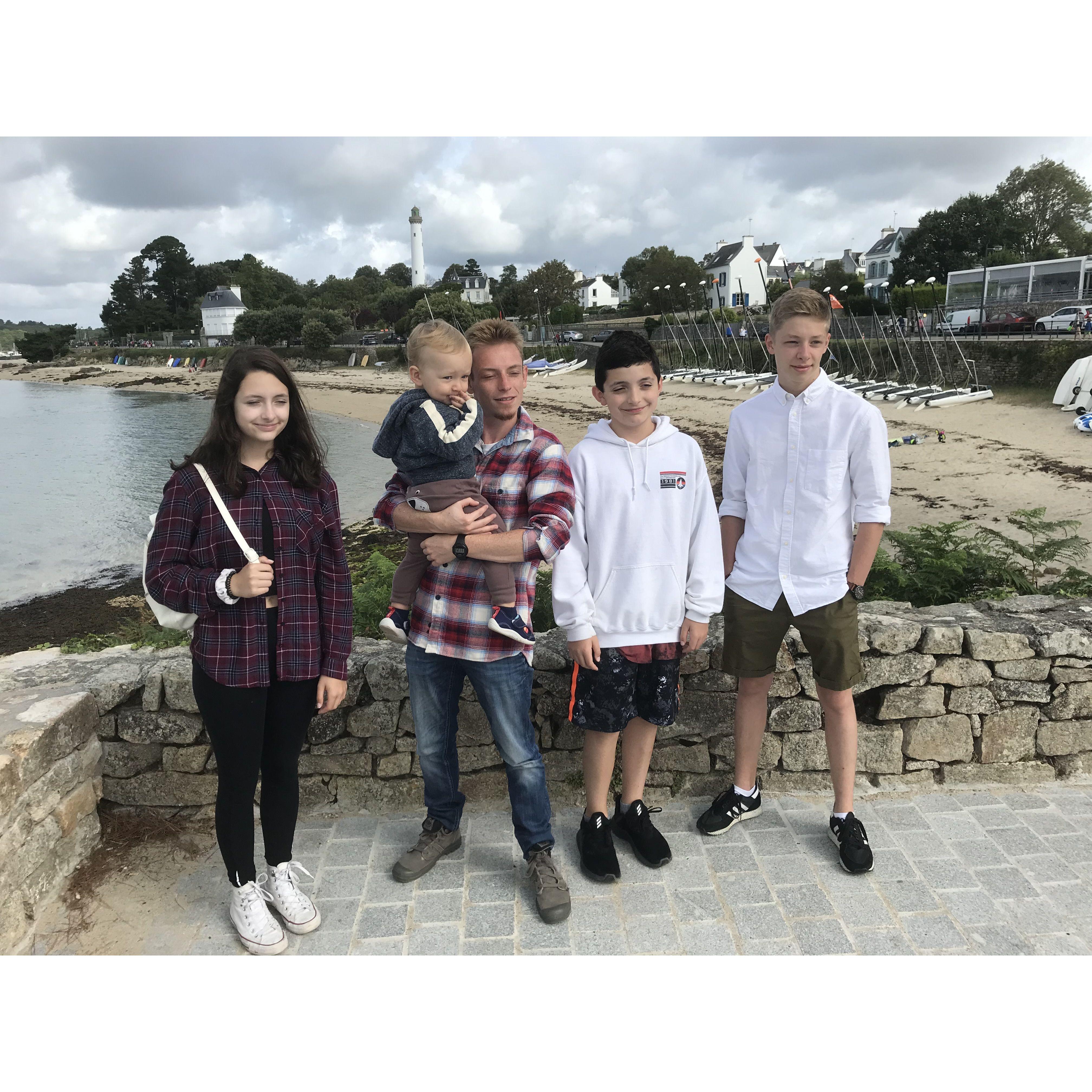 Gabby, Romy, Kevin, James and Maelig in Benodet (France)