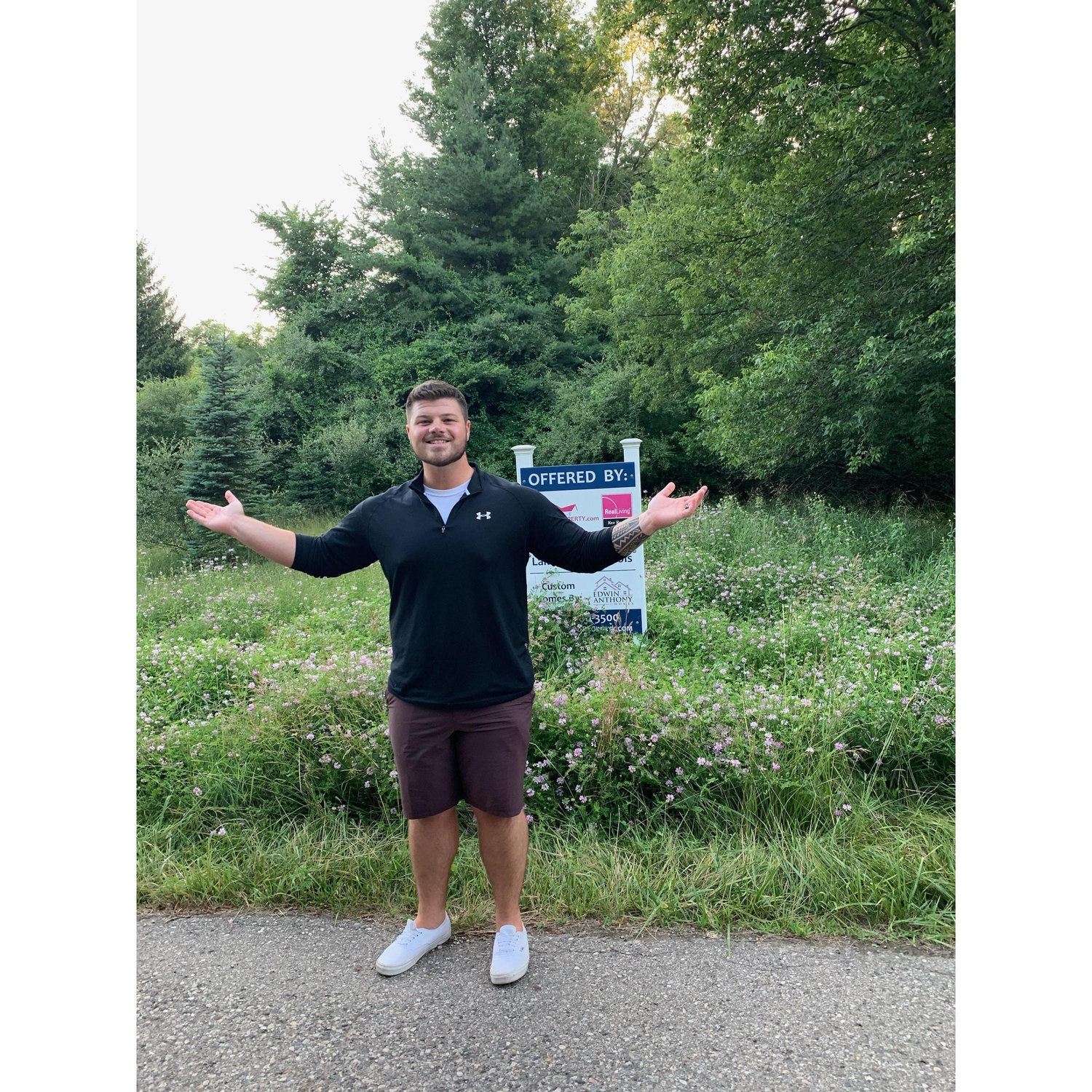 July 19, 2019
Bride and Groom officially decide to buy property in Lake Orion/Oxford, MI.