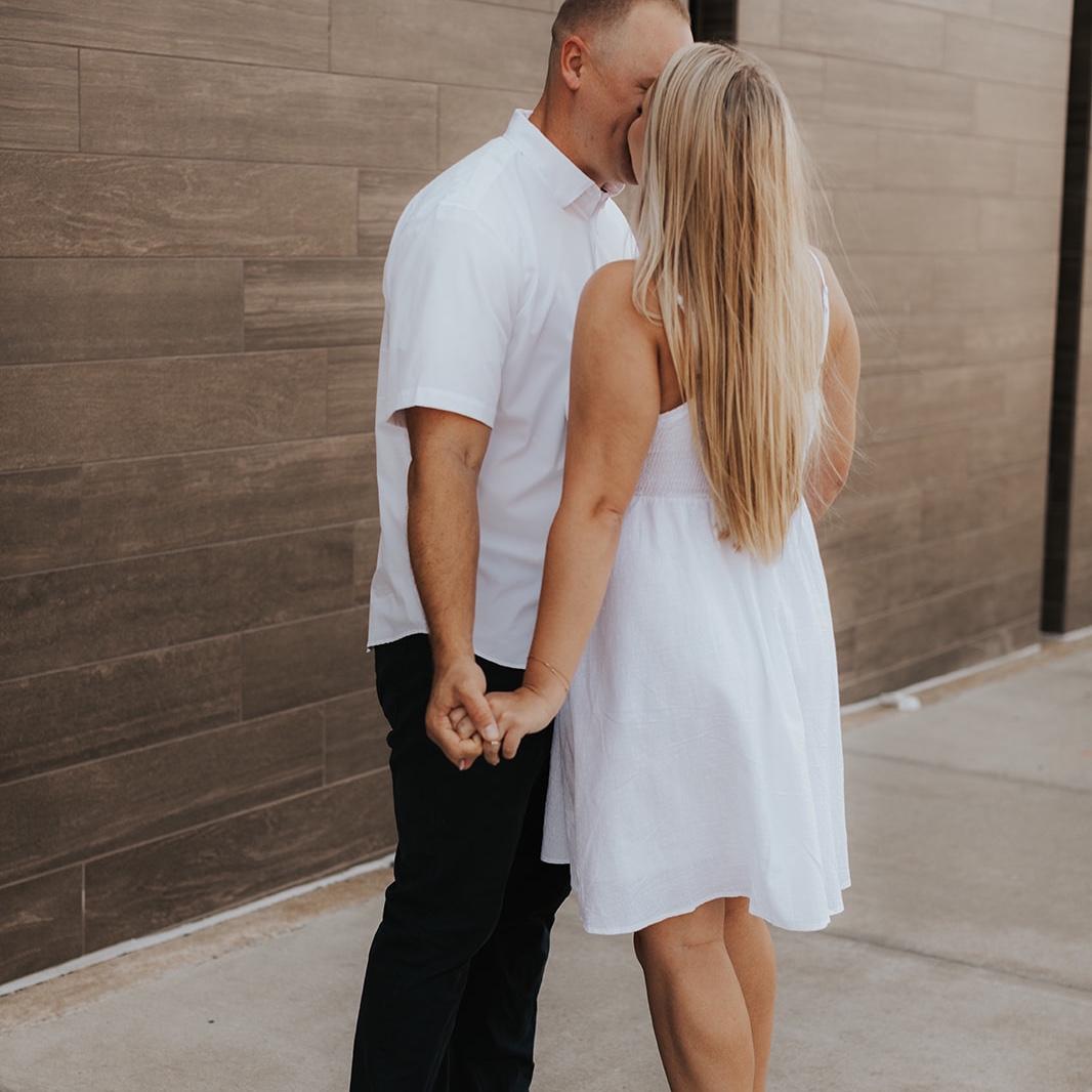 8.4.24

Engagement photos @ Crossroads, Kansas City, MO