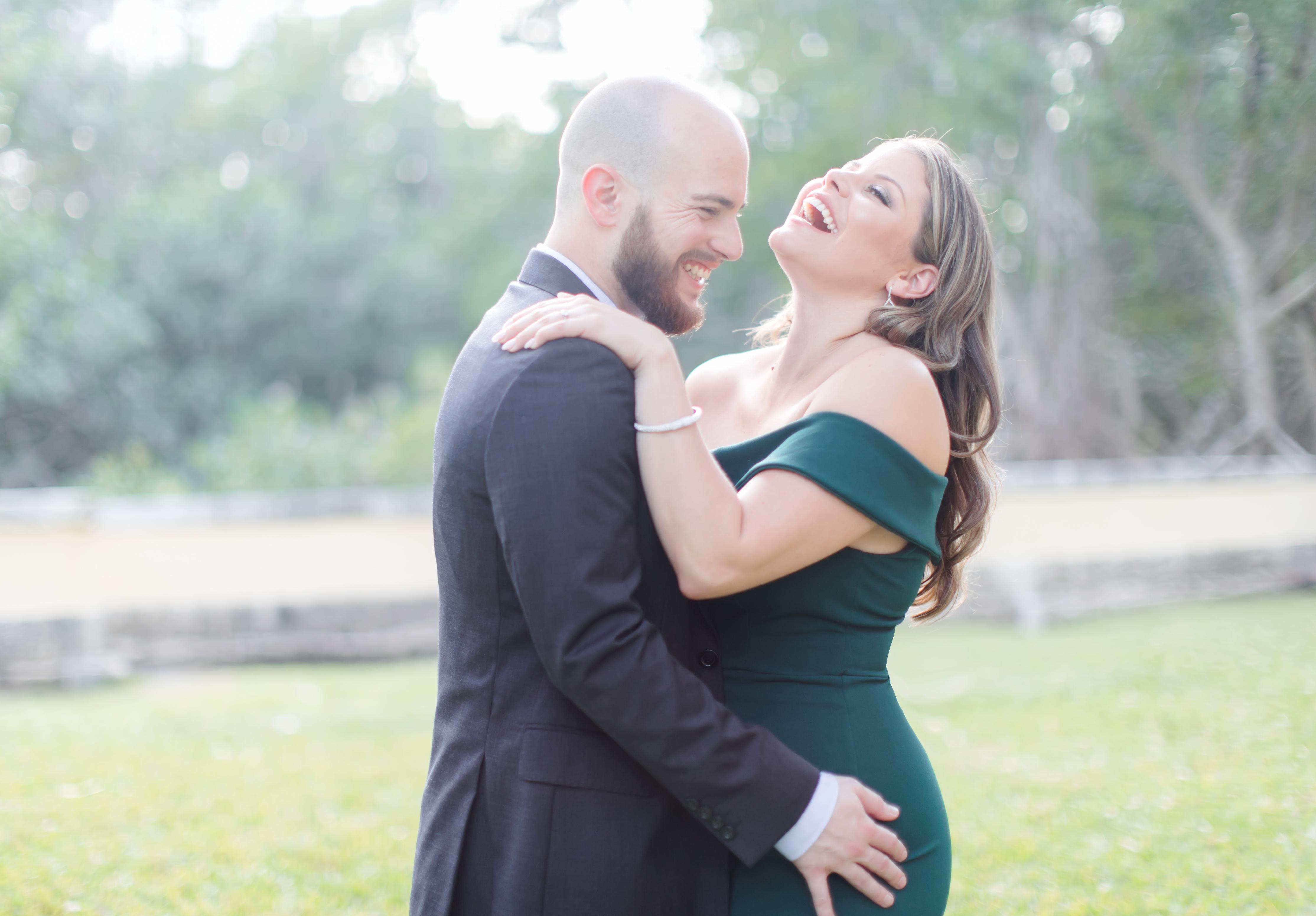 The Wedding Website of Laura Milian and David Perez