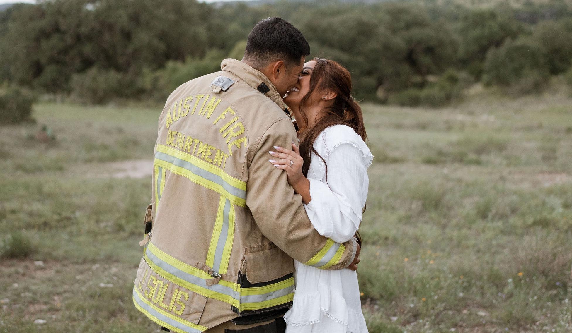 The Wedding Website of Tori Velasquez and Jonathon Solis