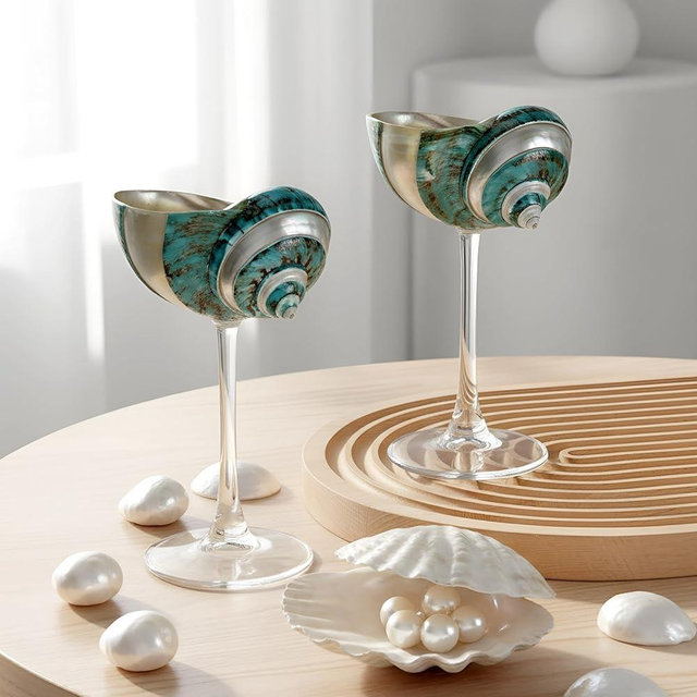 Singhoow Conch Shell Wine Glasses Wedding Wine Cup Martini Goblet Cocktail Drinkware Drinking Stemware for Valentine Birthday Wedding Bridesmaids Anniversary Party(Green Conch,Clear Base,2 Pcs)