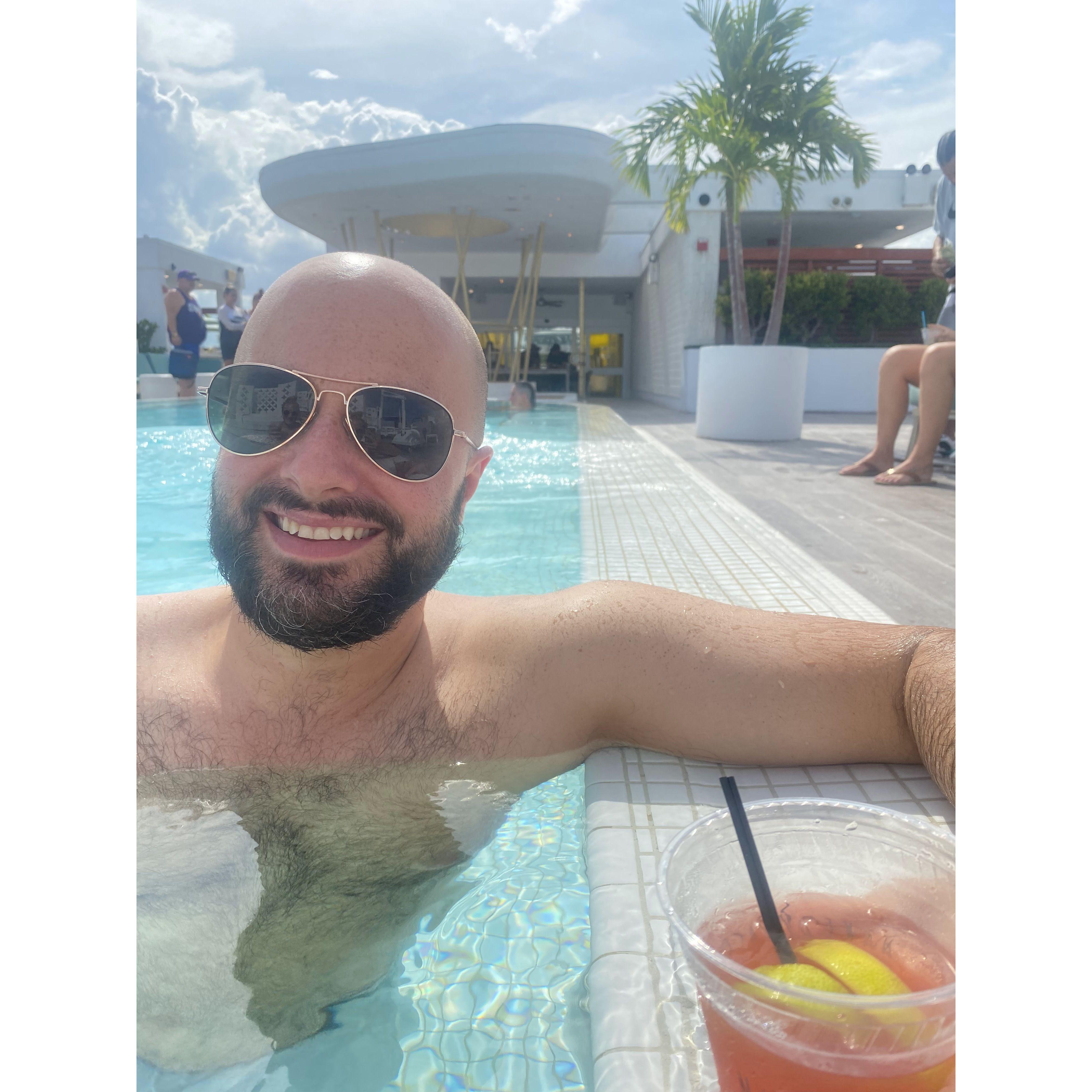 Day Pool Dream Hotel, South Beach Miami, FL