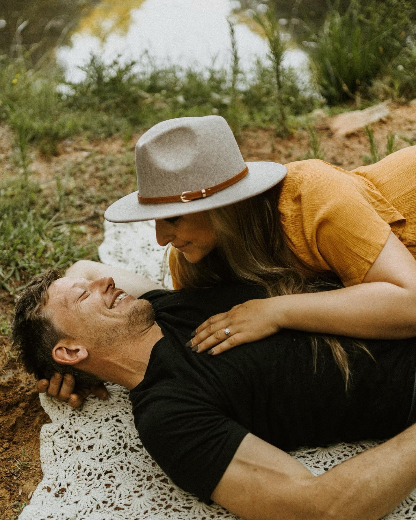 The Wedding Website of Amber LoPresti and Alex Williamson