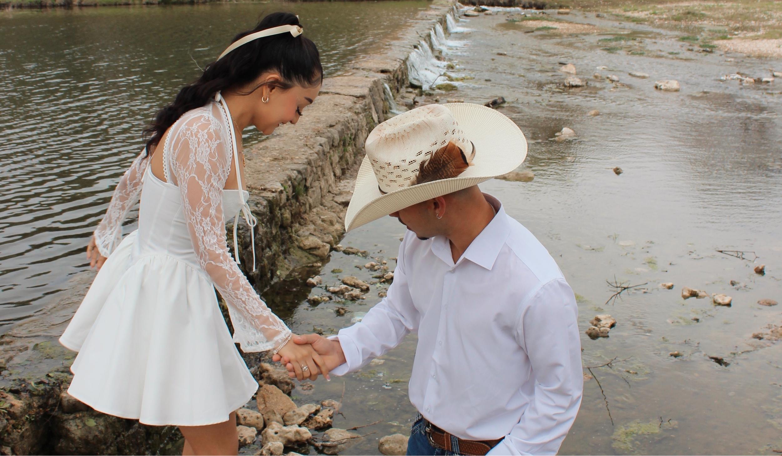 The Wedding Website of Destinee Cruz and Elian Garza