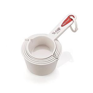 Betty Crocker 5-Piece Measuring Cup Set in White