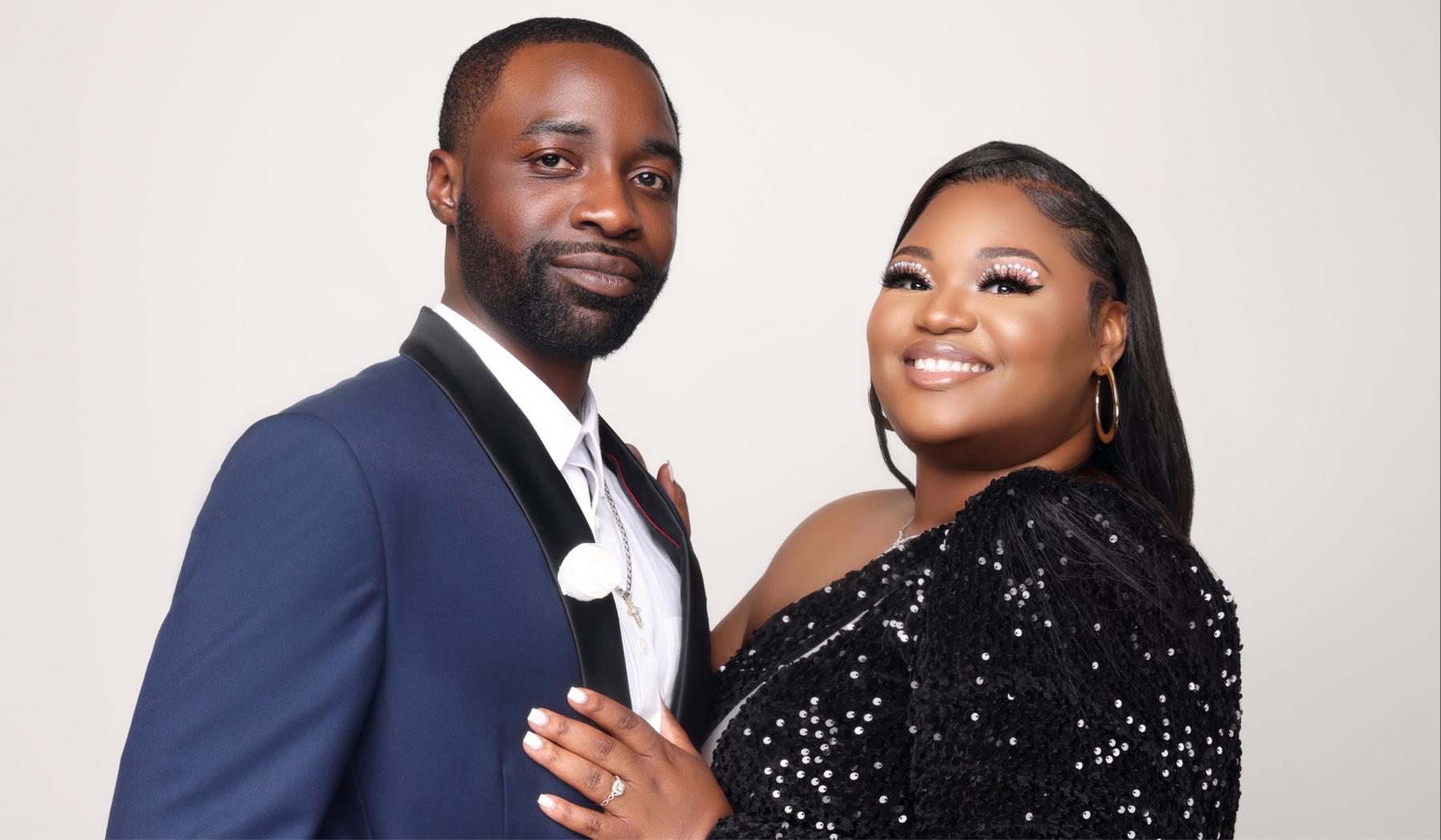 The Wedding Website of Desirae King and Devante Jones