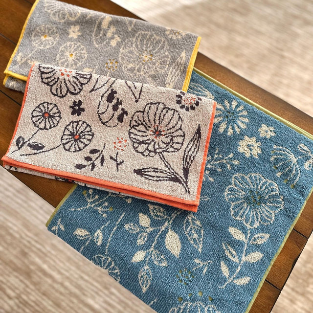 2 Pack, 100% Cotton Retro Colorful Flower Pattern Guest Towels, Hand Towels