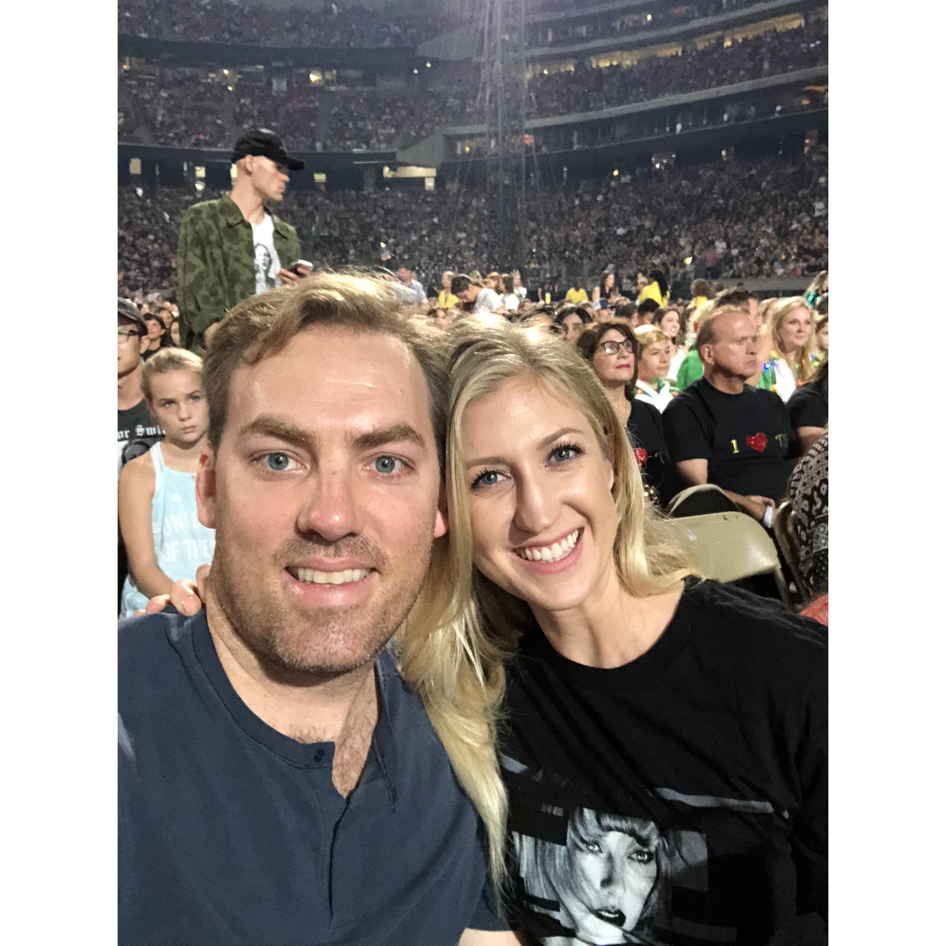 George’s deployment gift to Alyssa was floor seats at Taylor Swift. BEST. GIFT. EVER !!