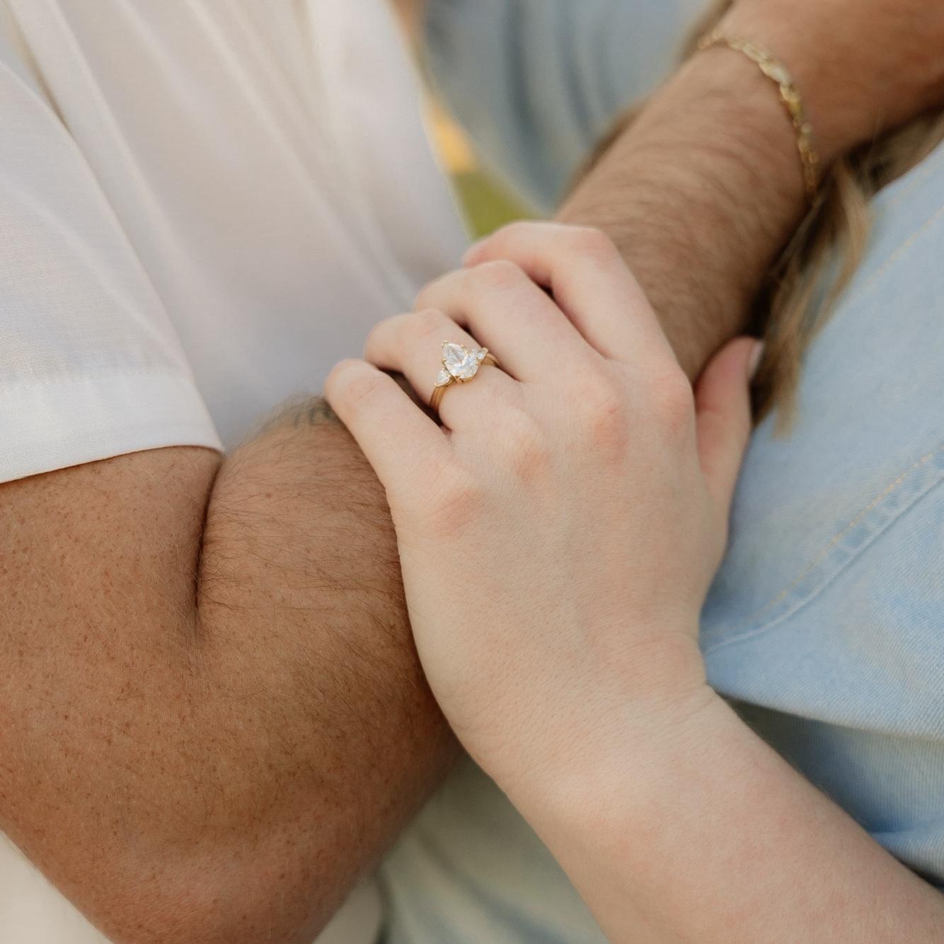 LOOK AT THAT RING!!! 👀👀