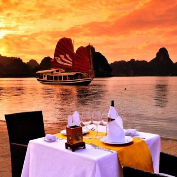 Sunset Dinner Cruise Honeymoon Fund