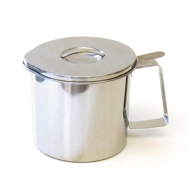 RSVP International Endurance Stainless Steel Fryer’s Friend Pot Can, 4 Cup | For Cooking Oil, Fats, Olive Oils, Coconut Oil & More | Includes Mesh Strainer | Grease Storage | Dishwasher Safe