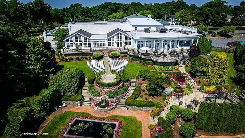 The Wedding Website of Alana Karpovich and Shane Swanson